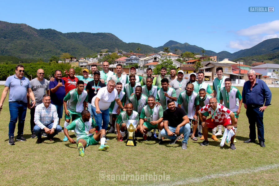ÁGUIA NEGRA CAMPEÃO DE SANTO AMARO DA IMPERATRIZ